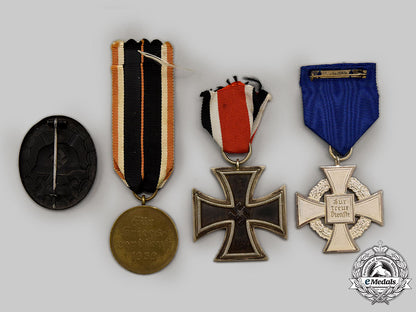 germany,_wehrmacht._a_mixed_lot_of_service_decorations_l22_mnc9558_166