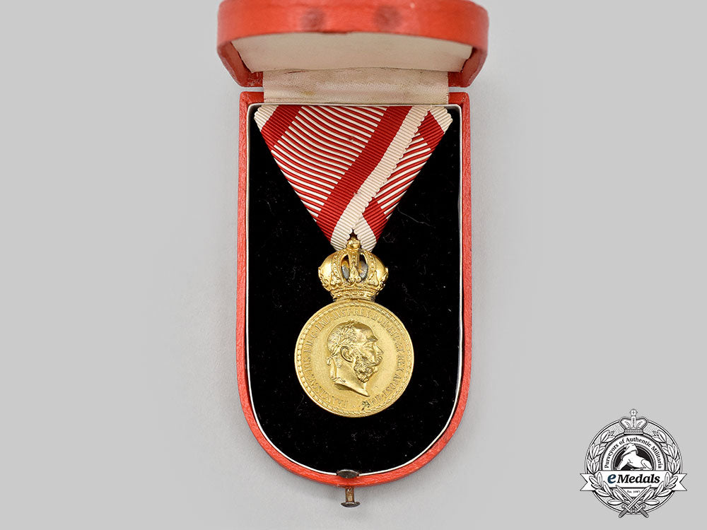 austria,_imperial._a_military_merit_medal,_franz_joseph_i,_bronze_medal_l22_mnc9558_738