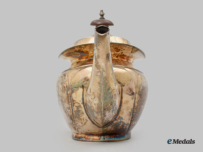 canada,_commonwealth._a_silver_tea_pot,_by_roden,_c.1930_l22_mnc9578_623_1