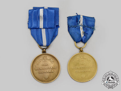 finland,_republic._two_medals_for_humane_benevolence_l22_mnc9594_779