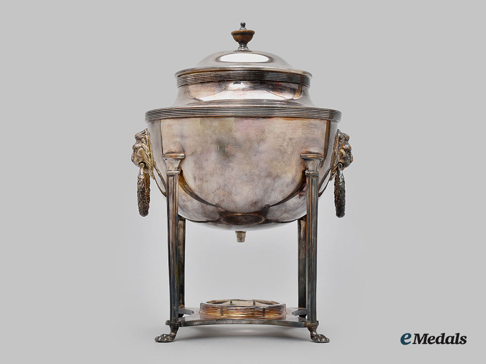 united_kingdom._a_sterling_silver_hot_water_dispenser_l22_mnc9605_632_1