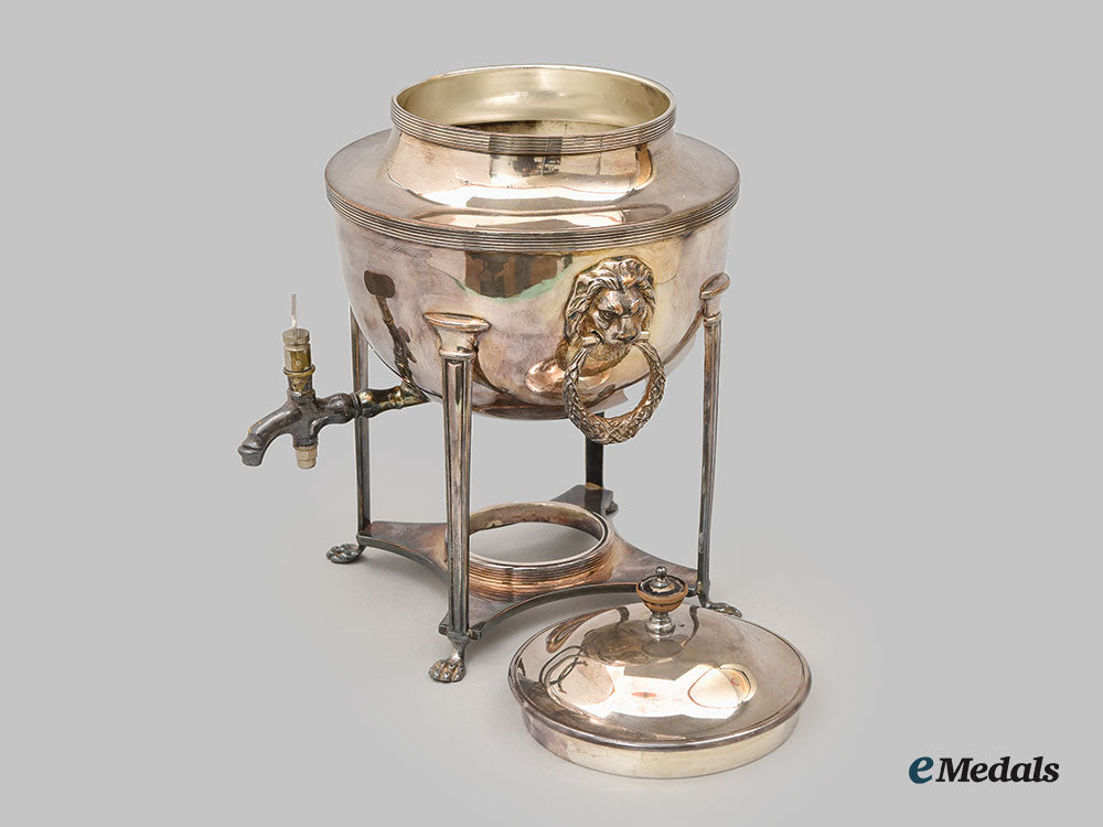 united_kingdom._a_sterling_silver_hot_water_dispenser_l22_mnc9611_634_1