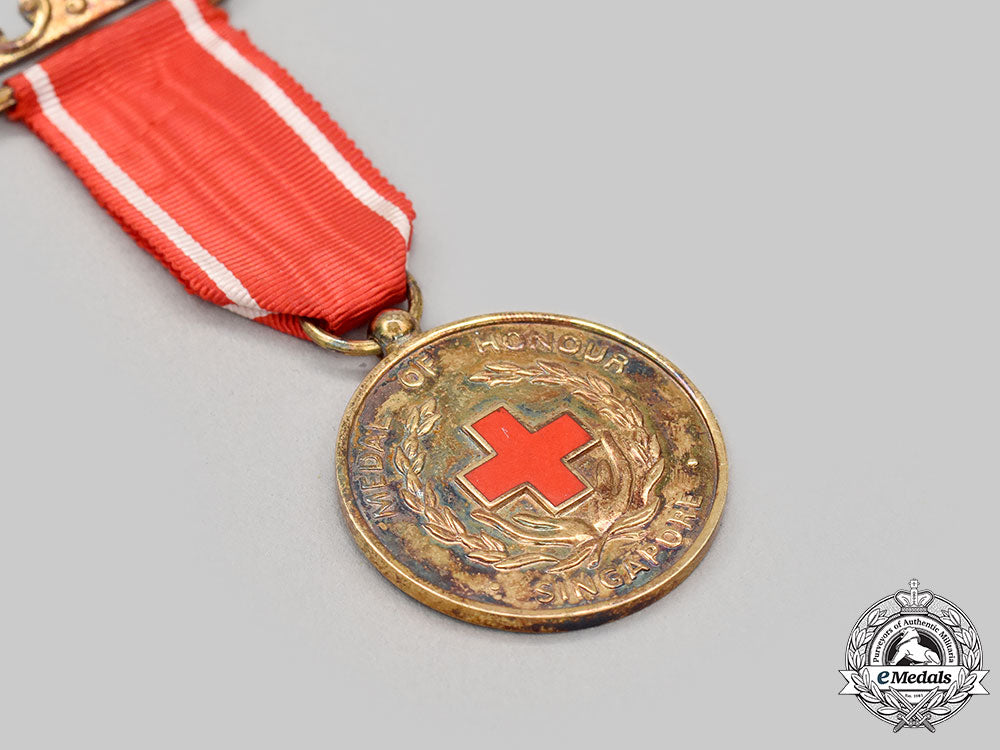 singapore,_republic._a_red_cross_society_medal_of_honour_l22_mnc9613_790