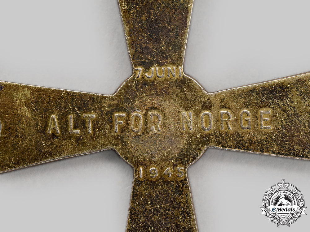 norway,_kingdom._a_king_haakon_vii_freedom_cross1945_l22_mnc9627_796