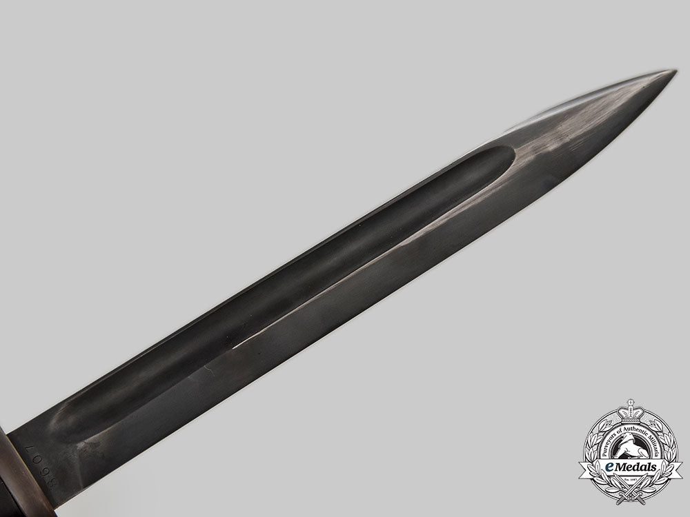 germany,_wehrmacht._a_pair_of_bayonets_l22_mnc9633_811