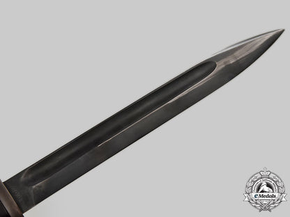 germany,_wehrmacht._a_pair_of_bayonets_l22_mnc9633_811