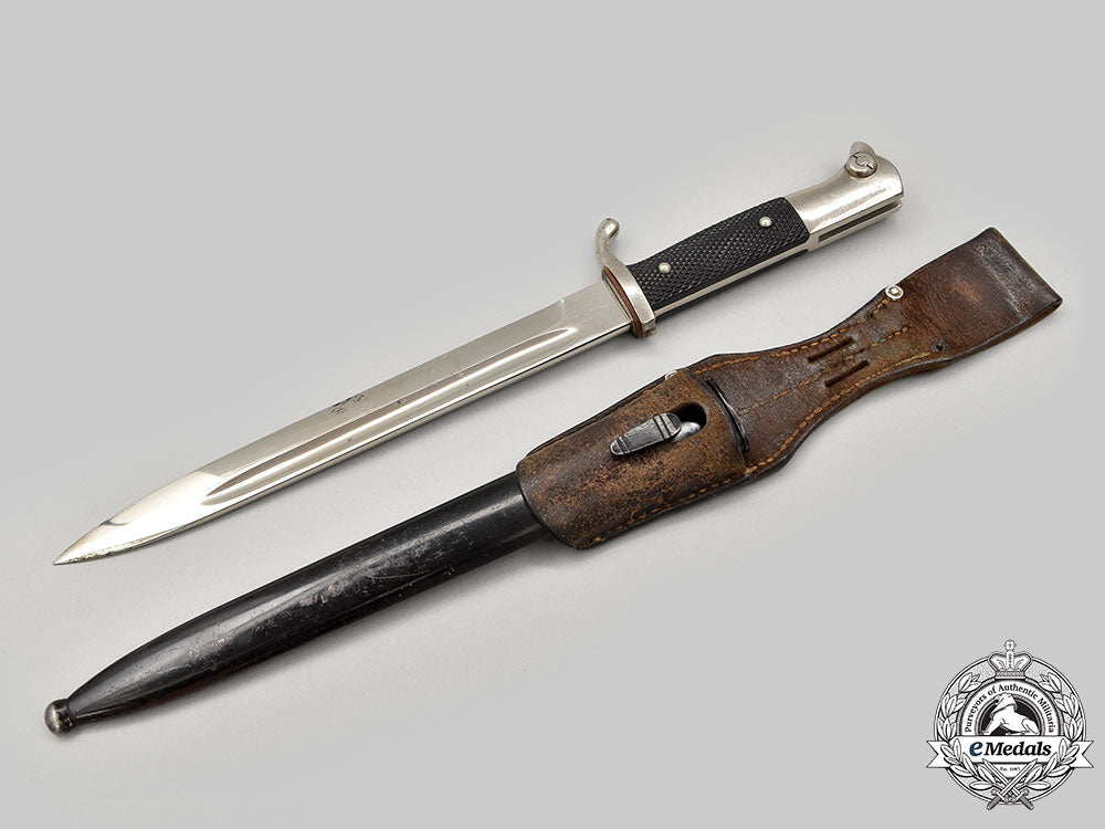germany,_wehrmacht._a_pair_of_bayonets_l22_mnc9641_815