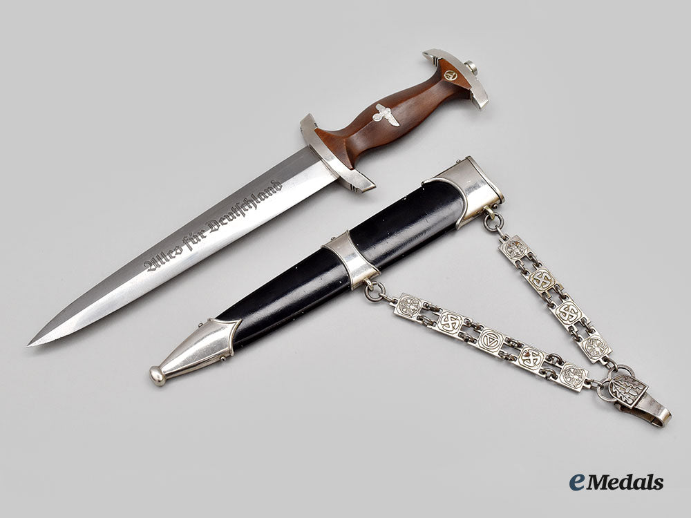 germany,_nskk._a_m36_chained_service_dagger,_by_carl_eickhorn_l22_mnc9670_352