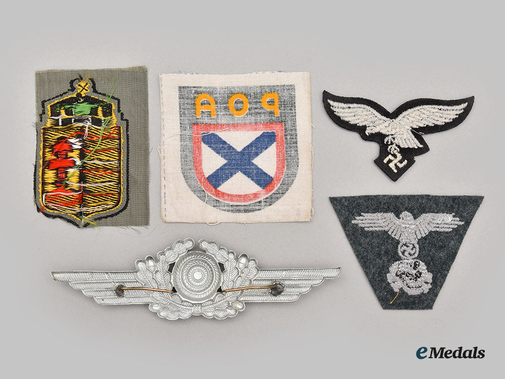 germany,_wehrmacht._a_mixed_lot_of_insignia_l22_mnc9680_597_1_1_1