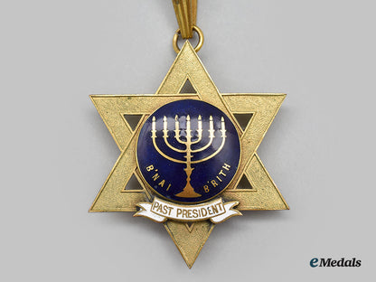 united_kingdom,_international._a_b'nai_b'rith_past_president's_award_l22_mnc9708_759_1_1_1