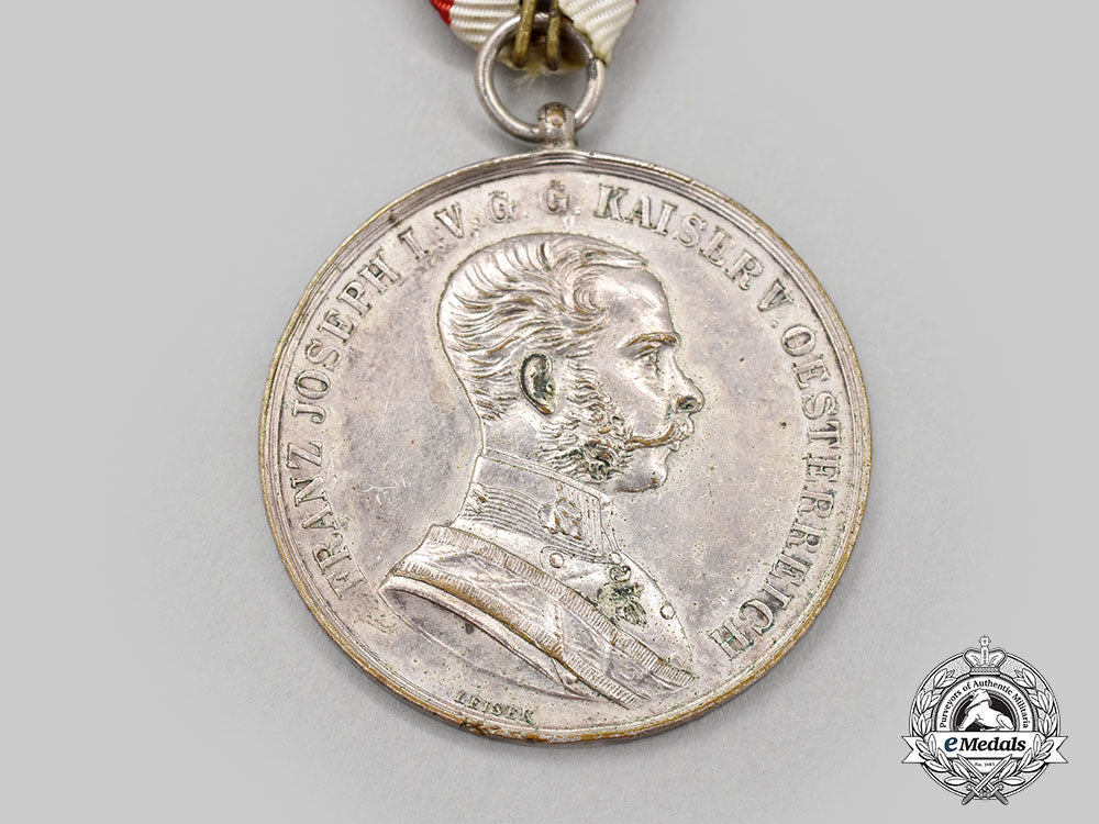 austria,_imperial._a_bravery_medal,_i_class_silver_medal,_c.1915_l22_mnc9796_815