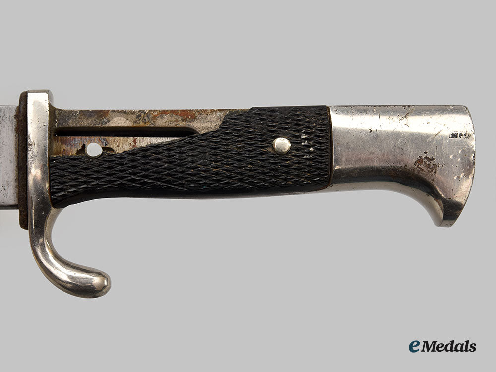 germany,_hj._a_member’s_knife,_by_gustav_felix_l22_mnc9799_567_1