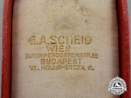 austria,_imperial._an_honour_decoration_of_the_red_cross,_ii_class_with_war_decoration,_by_g.a_scheid_l22_mnc9811_827