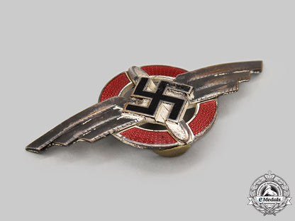 germany,_dlv._a_visor_cap_insignia,_by_wilhelm_deumer_l22_mnc9822_306