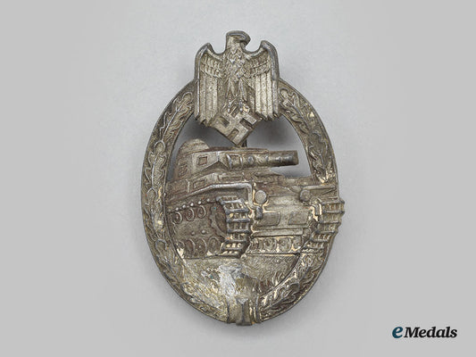 germany,_wehrmacht._a_panzer_assault_badge,_bronze_grade,_by_hermann_aurich_l22_mnc9825_819