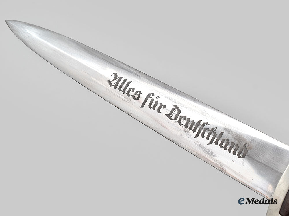 germany,_sa._a_rare_model1933_service_dagger,_sa-_gruppe_westmark,_by_e._lüttges_l22_mnc9874_443