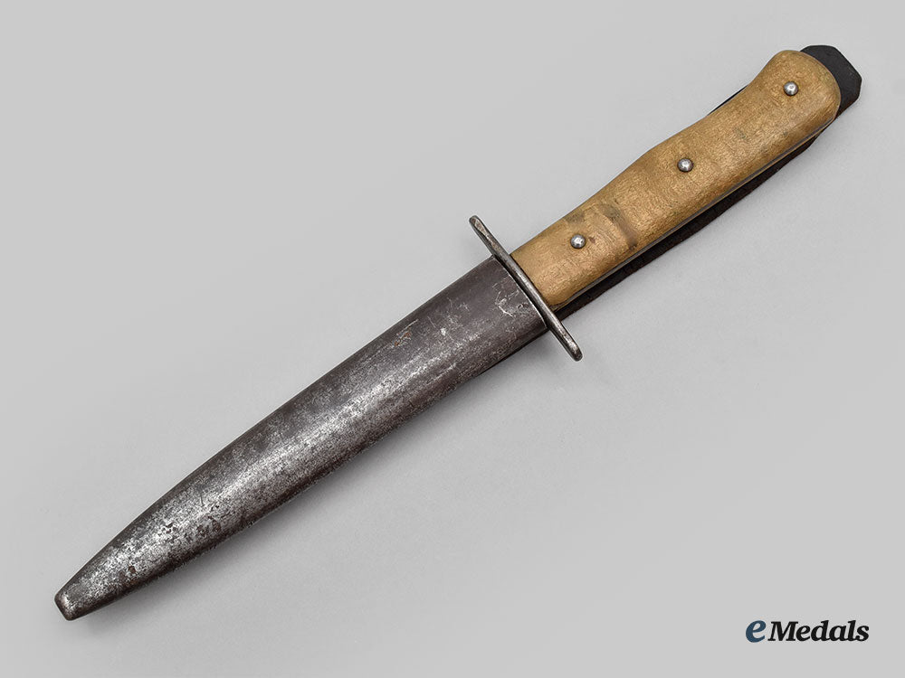germany,_imperial._a_fighting_knife_l22_mnc9898_459_1
