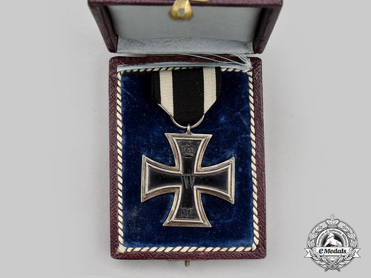 germany,_imperial._a1914_iron_cross_ii_class,_with_custom_case,_by_ko_l22_mnc9900_014