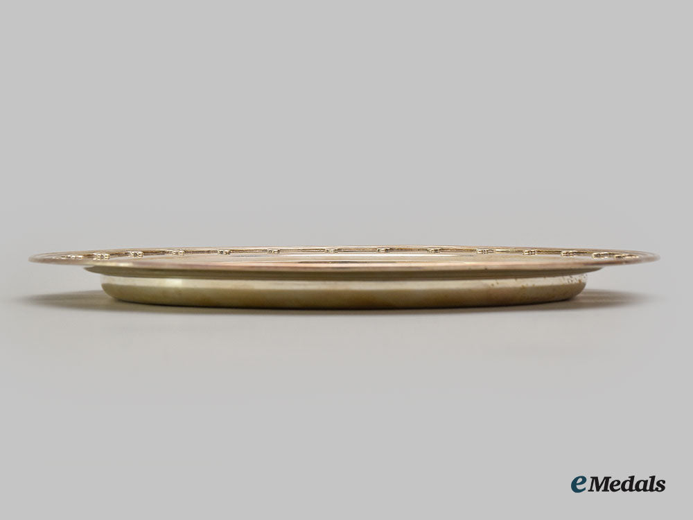 united_states._a_large_sterling_silver_serving_platter,_by_tiffany&_co._l22_mnc9908_712_1