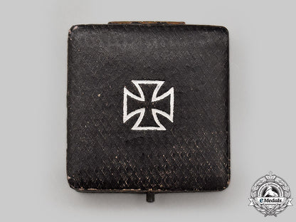 germany,_imperial._a1914_iron_cross_i_class,_with_case_l22_mnc9918_886_1