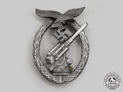 germany,_luftwaffe._a_flak_badge,_by_wilhelm_deumer_l22_mnc9919_019