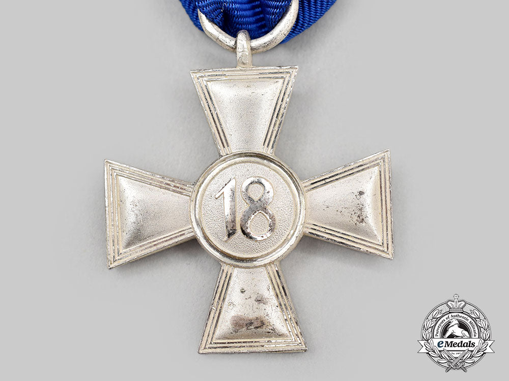 germany,_wehrmacht._an18-_year_long_service_decoration_l22_mnc9919_023