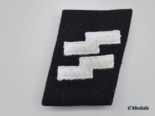 germany,_ss._a_waffen-_ss_enlisted_personnel_runic_collar_tab_l22_mnc9919_862_1