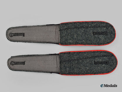 germany,_ss._a_mint_set_of_waffen-_ss_flak/_artillery_enlisted_personnel_shoulder_straps_l22_mnc9922_375_1_1
