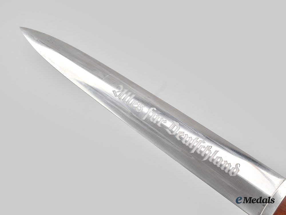 germany,_nskk._a_model1933_service_dagger,_motorgruppe_wesfalen,_by_carl_eckhorn_l22_mnc9940_484