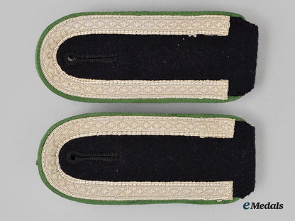 germany,_ss._a_set_of_waffen-_ss_gebirgsjäger_unterscharführer_shoulder_straps_l22_mnc9965_395