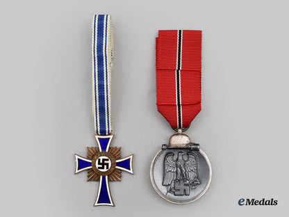 germany,_third_reich._a_pair_of_decorations_l22_mnc9983_326