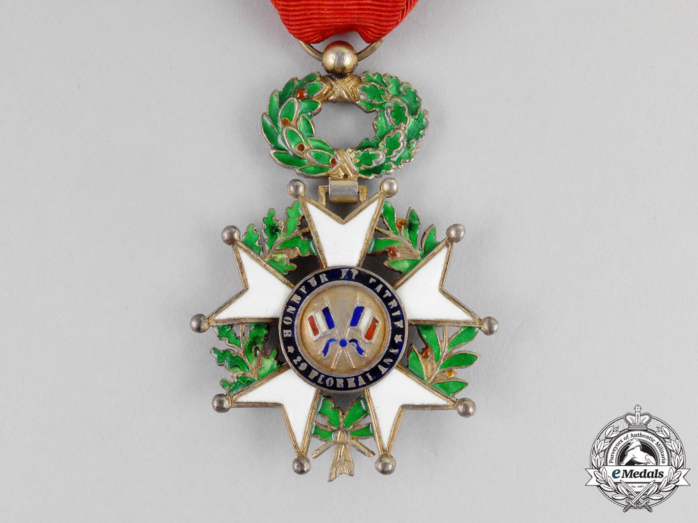 a_french_order_of_the_legion_of_honour,_officer,_model_of_the_fifth_republic(1962-_current)_l_015_1