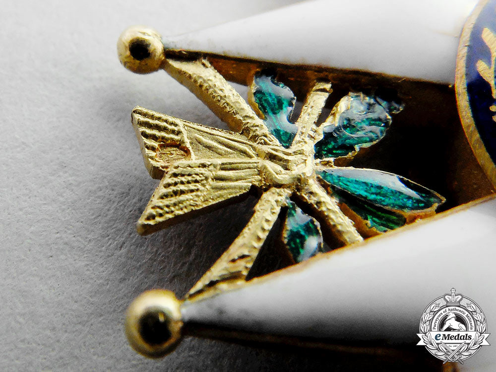 a_fine_french_legion_d'honneur_with_crown_in_gold;_officer(1852-1870)_l_041_1
