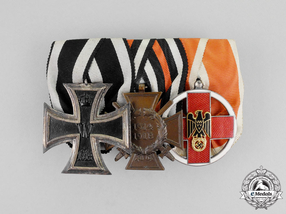 a_first_and_second_war_german_drk_service_medal_bar_grouping_l_088_1