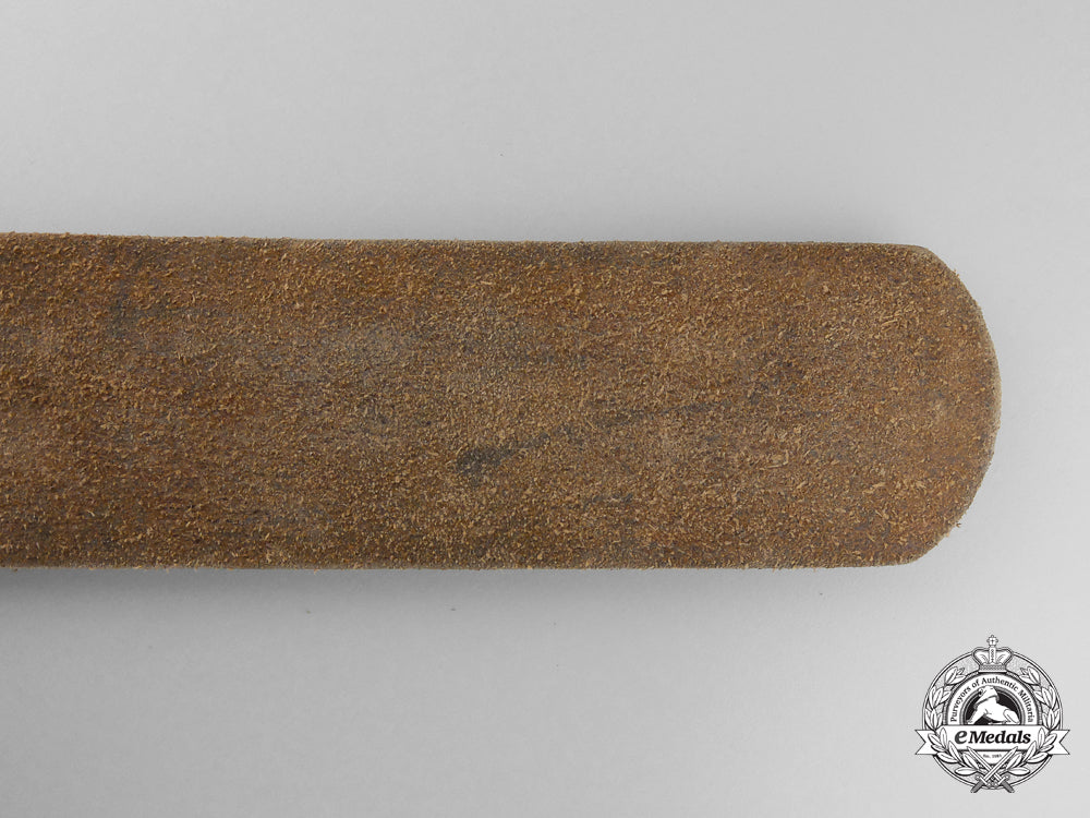 an_unusual_brown_leather_army_belt_l_122