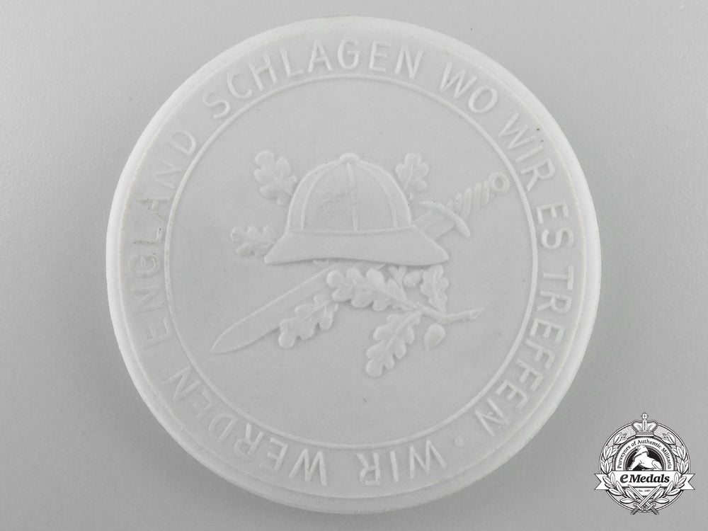 a_rare_panzer_afrikakorps_meissen_medallion_l_161