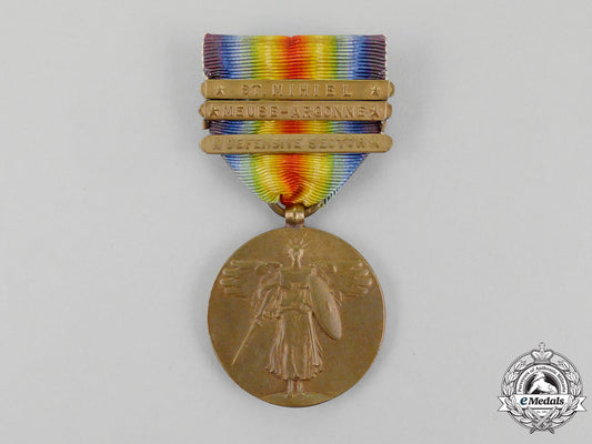 a_first_war_victory_medal_with_three_clasps_l_246_1