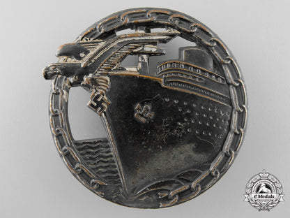 a_kriegsmarine_blockade_runner_badge_by_schwerin,_berlin_l_306