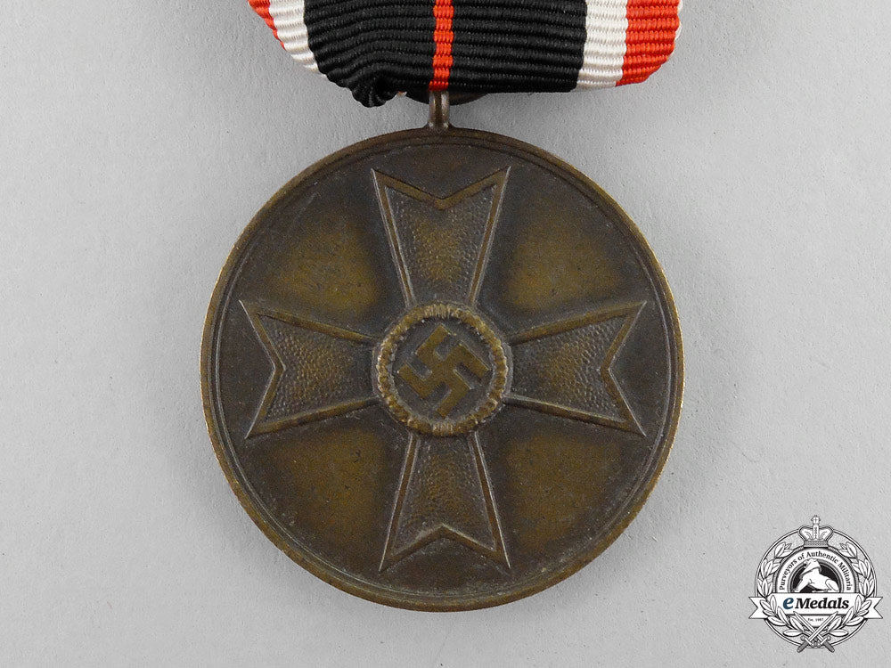 a_third_reich_period_german_war_merit_medal_l_369_1