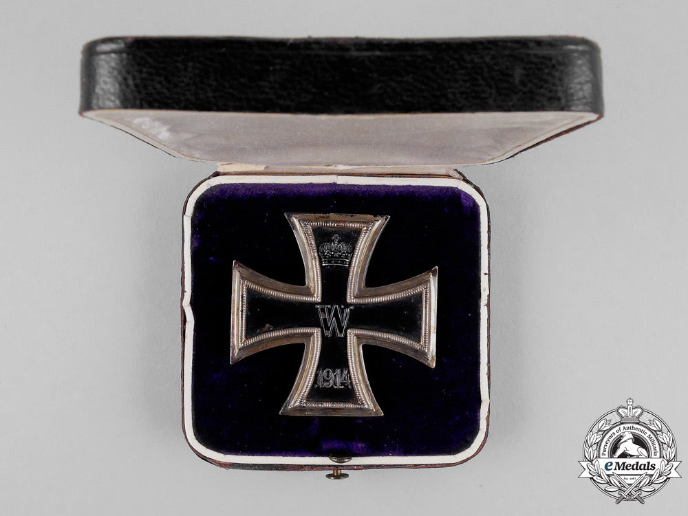 a_named_iron_cross19141_st_class_its_case_of_issue&_presentation_box_l_375_1