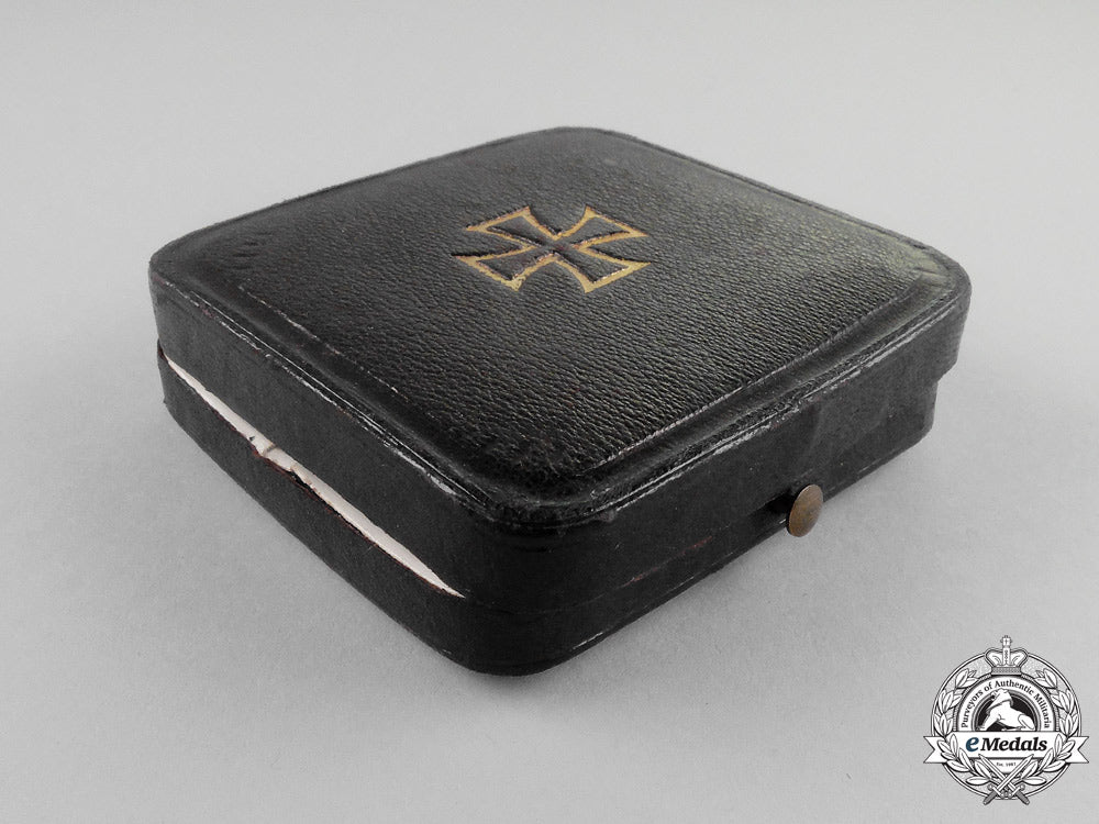 a_named_iron_cross19141_st_class_its_case_of_issue&_presentation_box_l_377_1