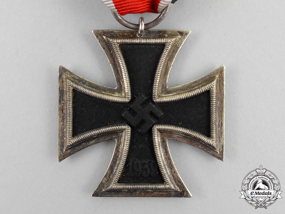 a_mint_iron_cross1939_second_class_with_its_boutonniere_l_405_1