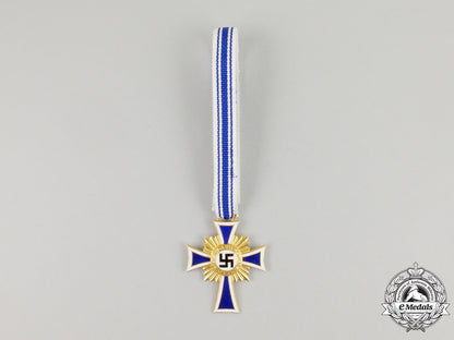 germany,_third_reich._a_gold_grade_honour_of_the_german_mother_with_miniature_l_430