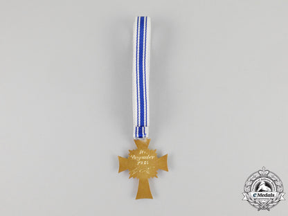 germany,_third_reich._a_gold_grade_honour_of_the_german_mother_with_miniature_l_433