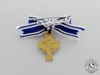 germany,_third_reich._a_gold_grade_honour_of_the_german_mother_with_miniature_l_436