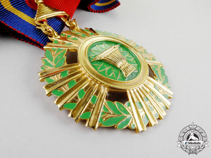 cambodia,_kingdom._a_royal_order_of_sahametrei,_grand_cross,_c.1998_l_498
