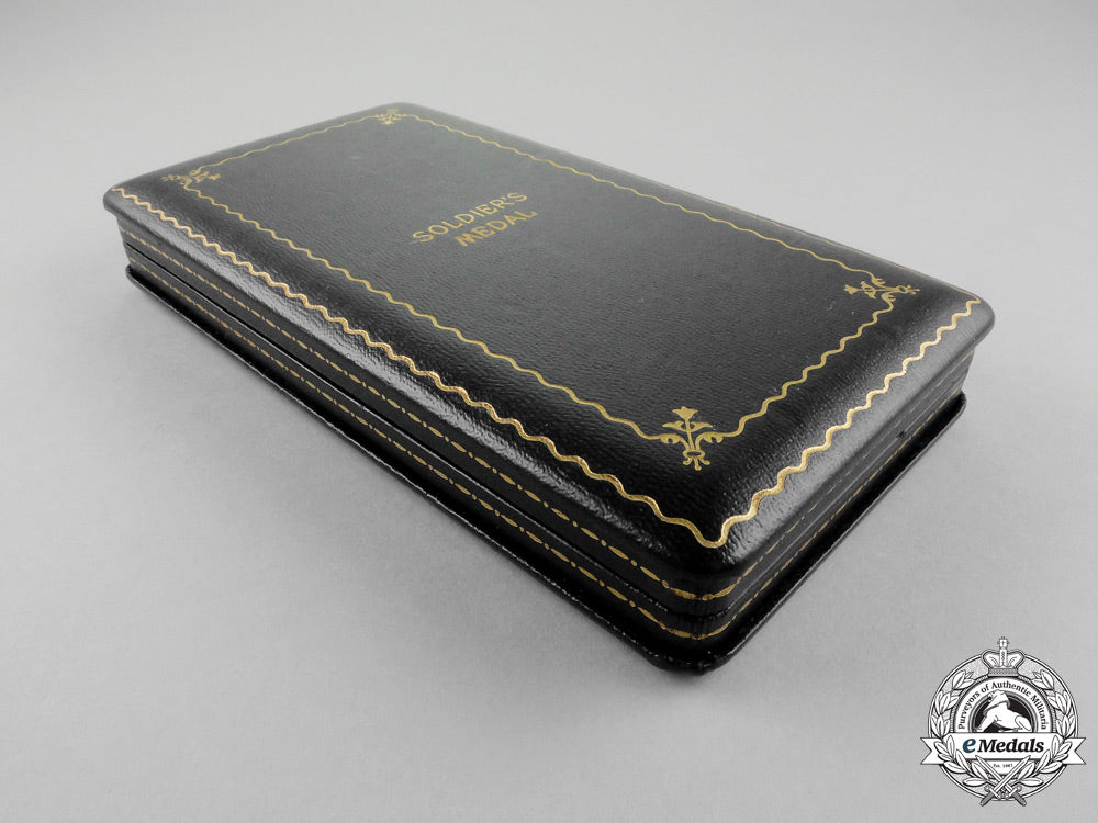 a_second_war_american_soldier's_medal_with_case_l_675_1