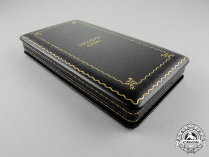 a_second_war_american_soldier's_medal_with_case_l_675_1