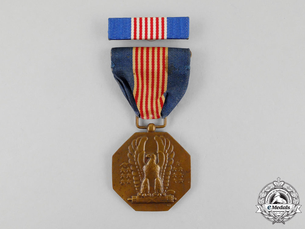 a_second_war_american_soldier's_medal_with_case_l_677_1
