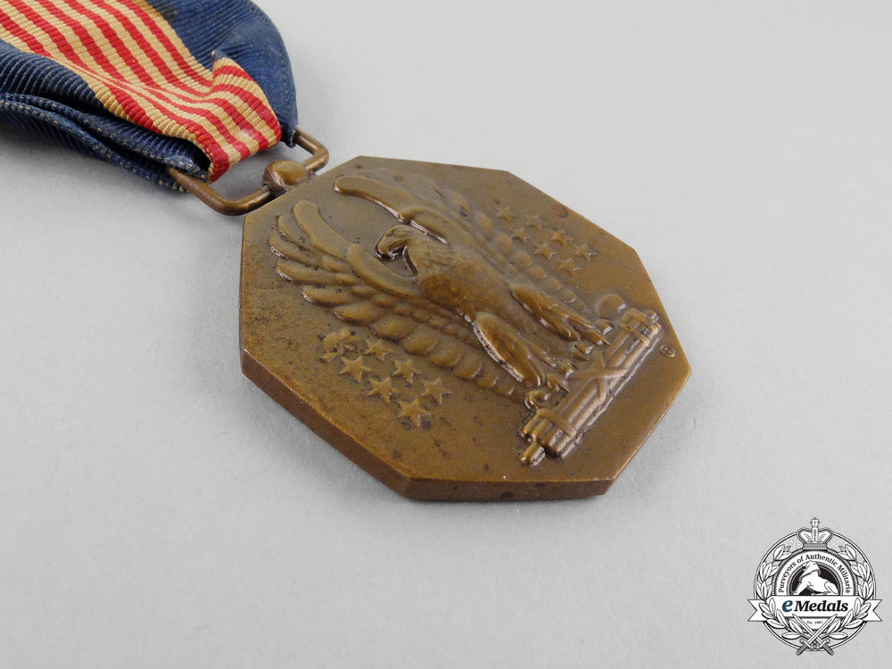 a_second_war_american_soldier's_medal_with_case_l_679_1